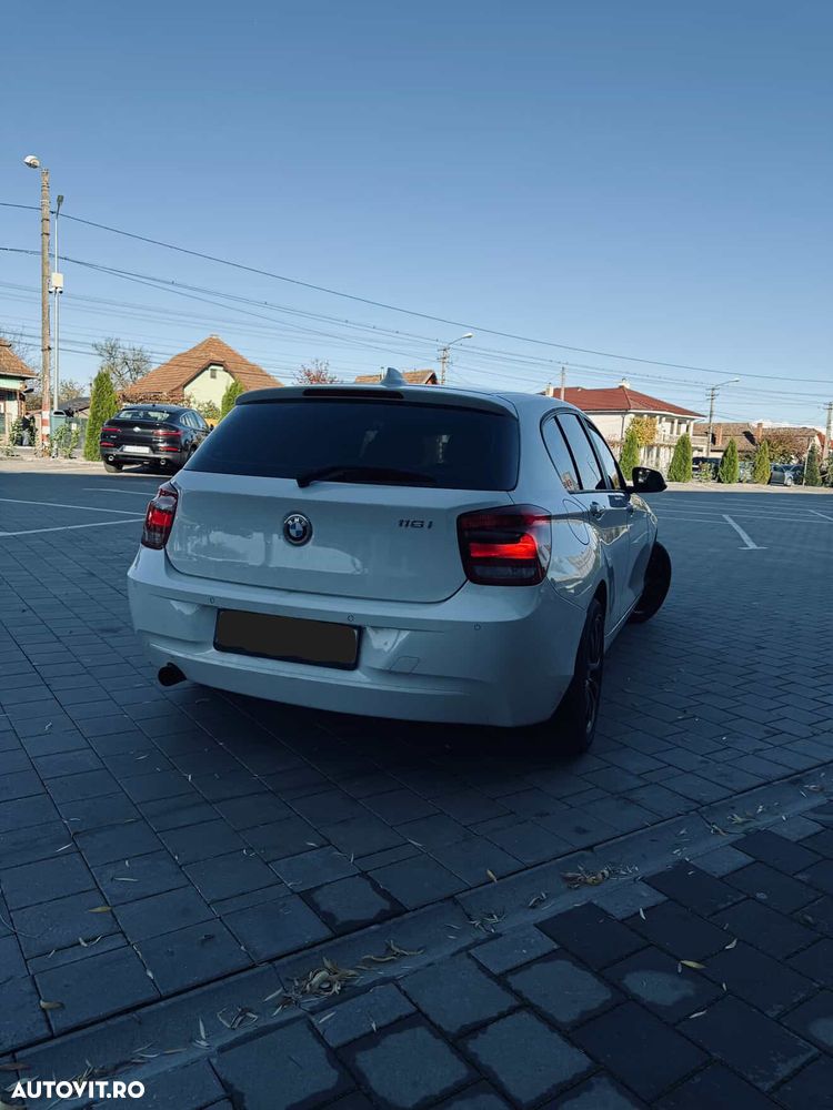 BMW Seria 1 116i - 3