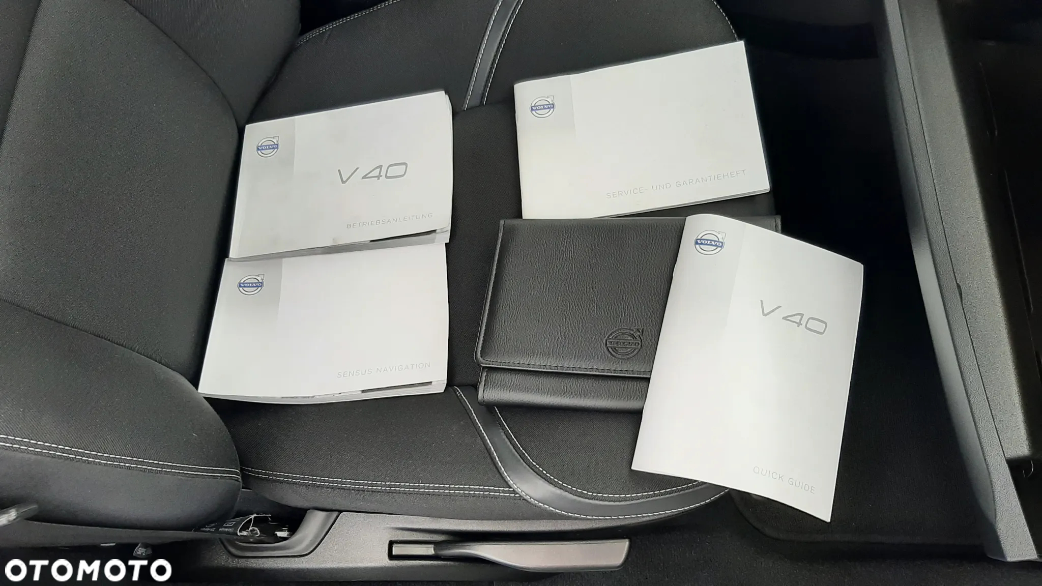 Volvo V40 T4 Momentum - 19
