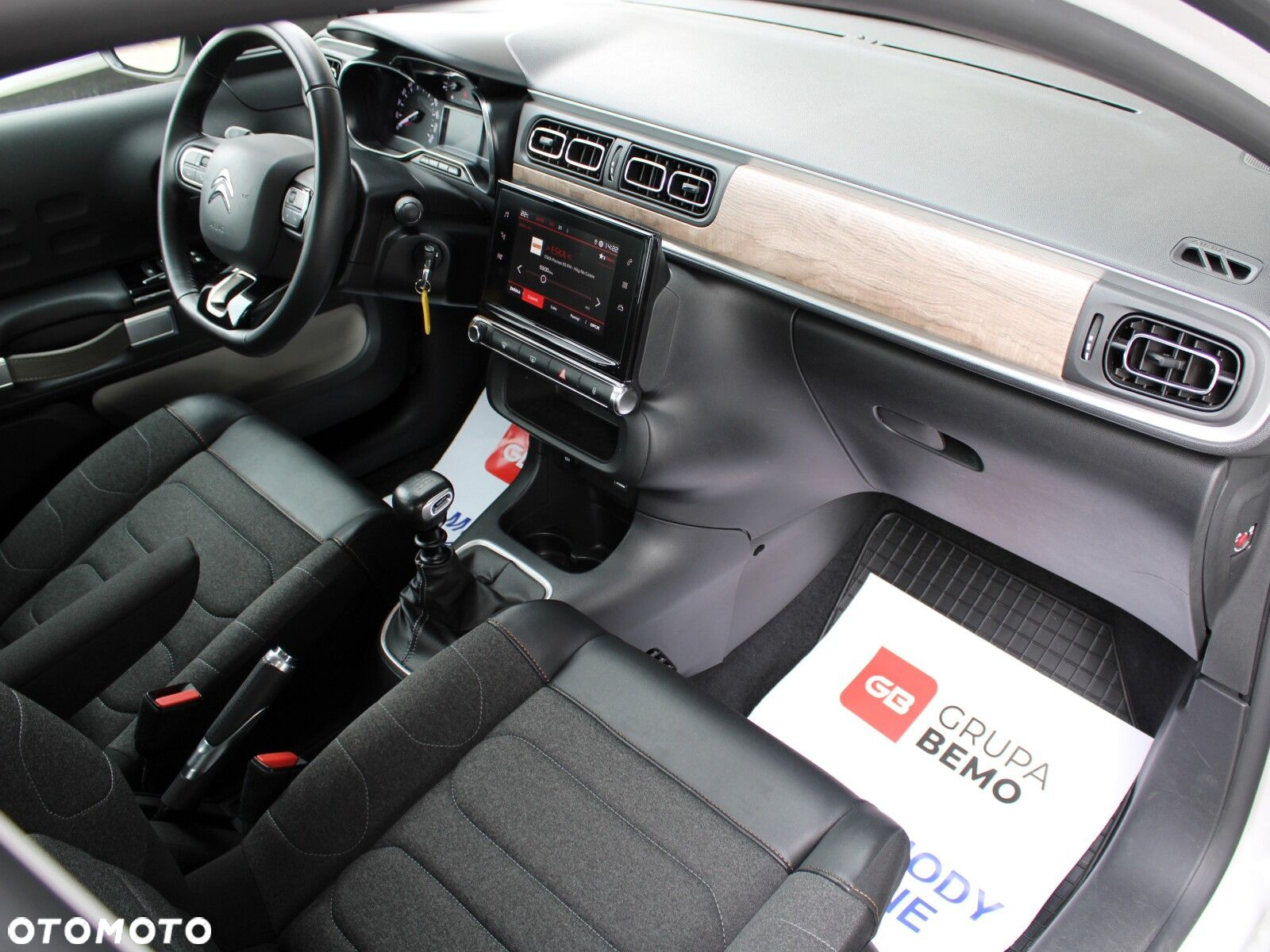 Citroën C3 1.2 PureTech Shine - 16