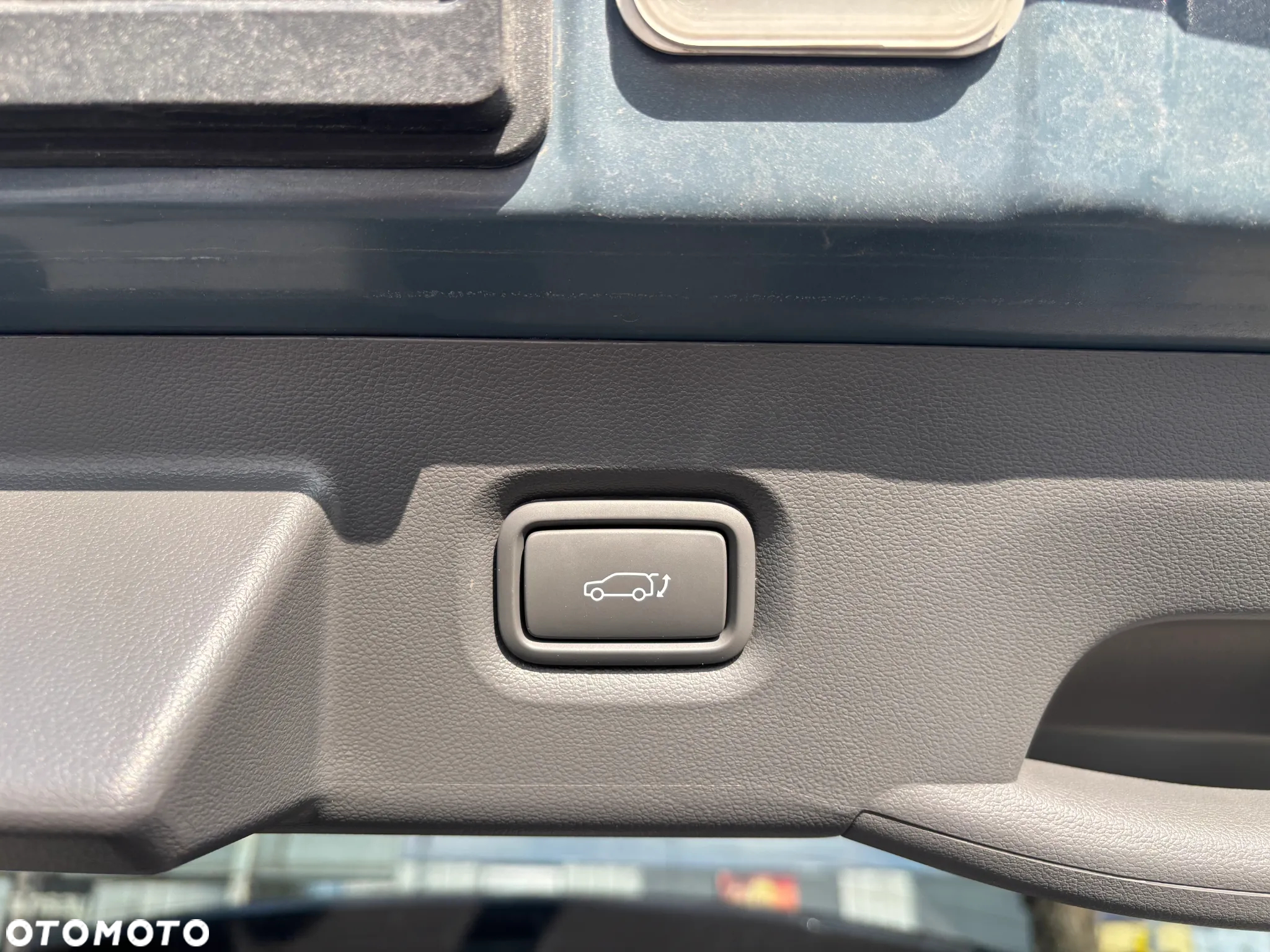 Hyundai IONIQ - 21