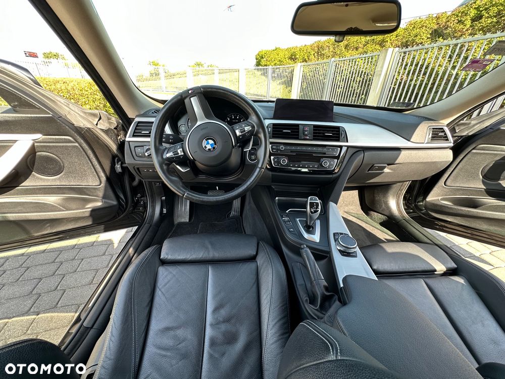 BMW Seria 3 330i xDrive Luxury Line - 9