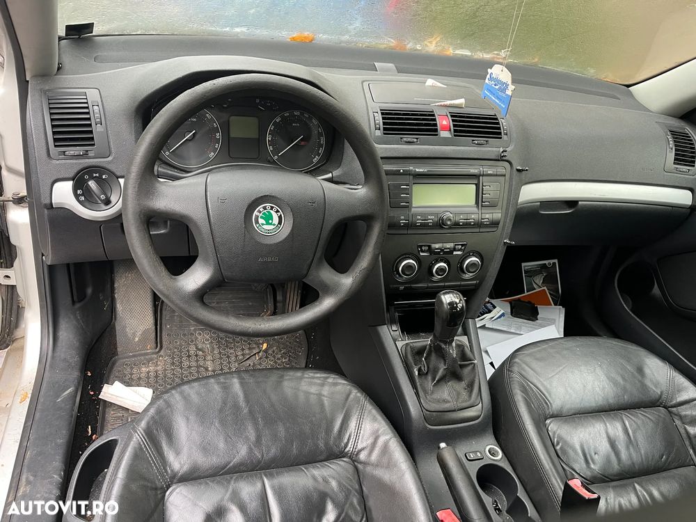 Dezmembrez Skoda Octavia 2 gri argintiu 1,9 TDI BJB 77kw 2007 piele - 6