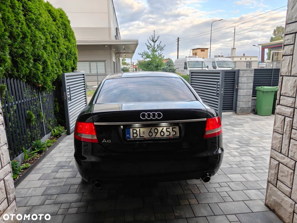 Audi A6 Avant 2.4 - 5