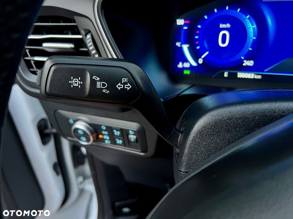 Ford Kuga 1.5 EcoBoost FWD Titanium X - 24