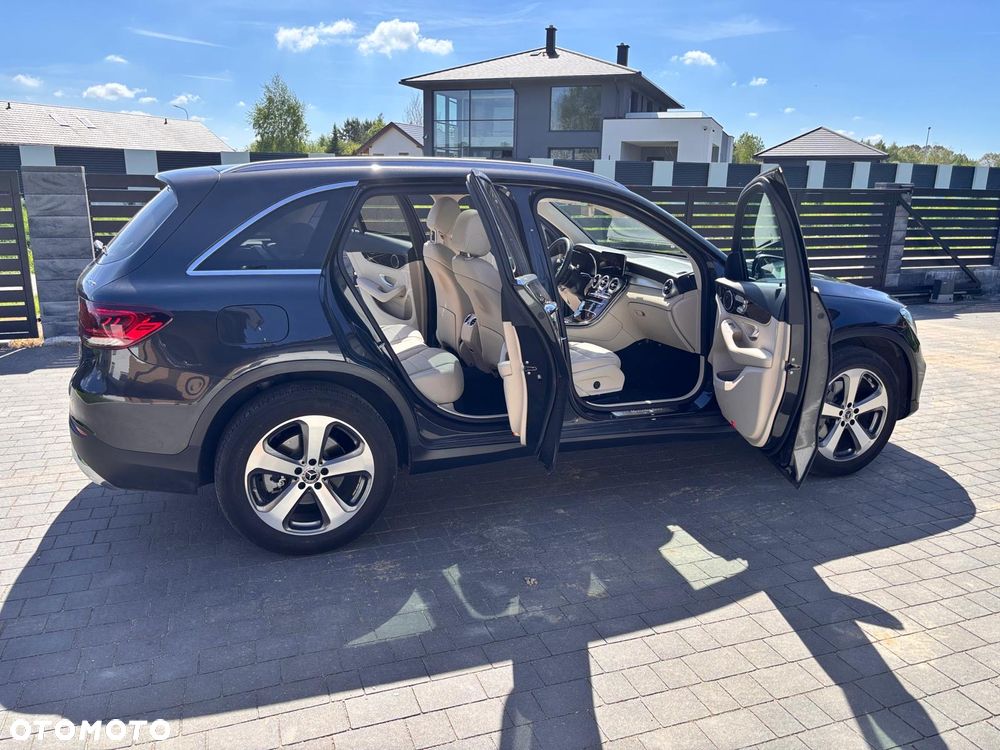 Mercedes-Benz GLC 300 4-Matic - 3