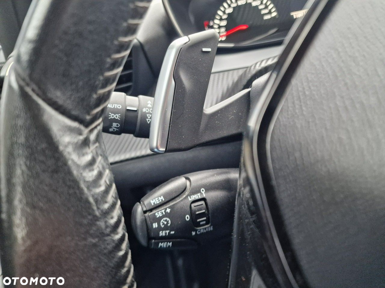 Peugeot 2008 1.2 PureTech Active Pack S&S EAT8 - 35