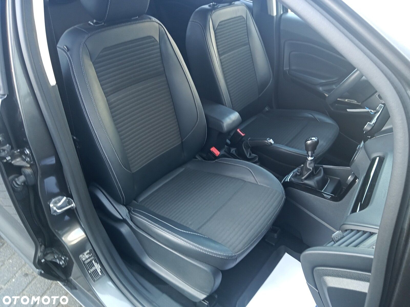 Ford EcoSport - 15