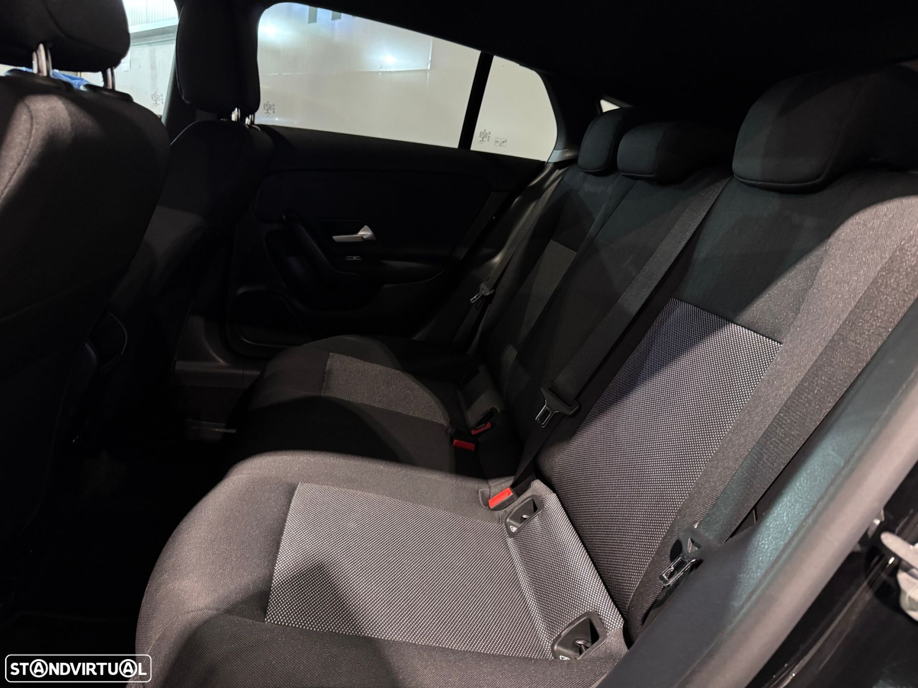 Mercedes-Benz CLA 180 - 24