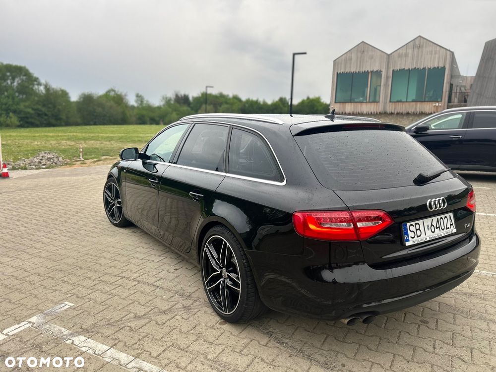 Audi A4 Avant - 6