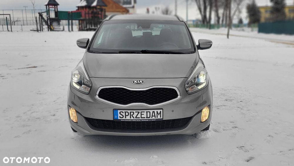 Kia Carens 1.7 CRDi 136 Fifa World Cup Edition - 38