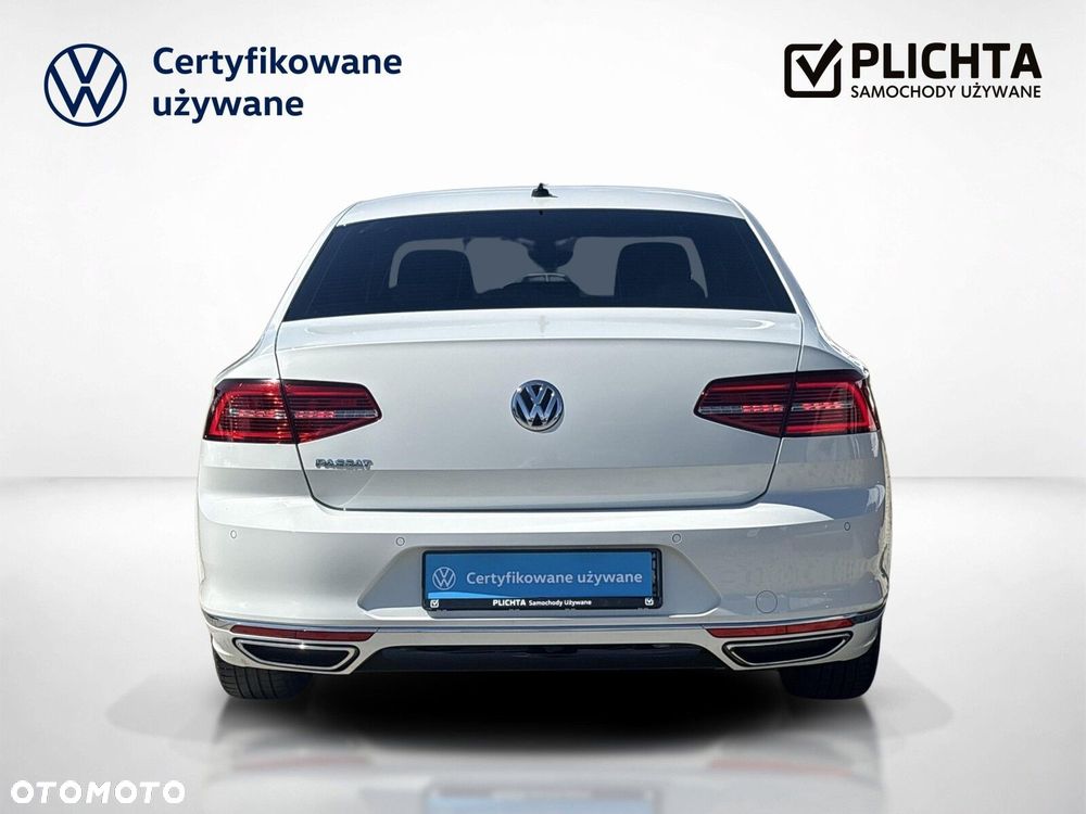 Volkswagen Passat - 5