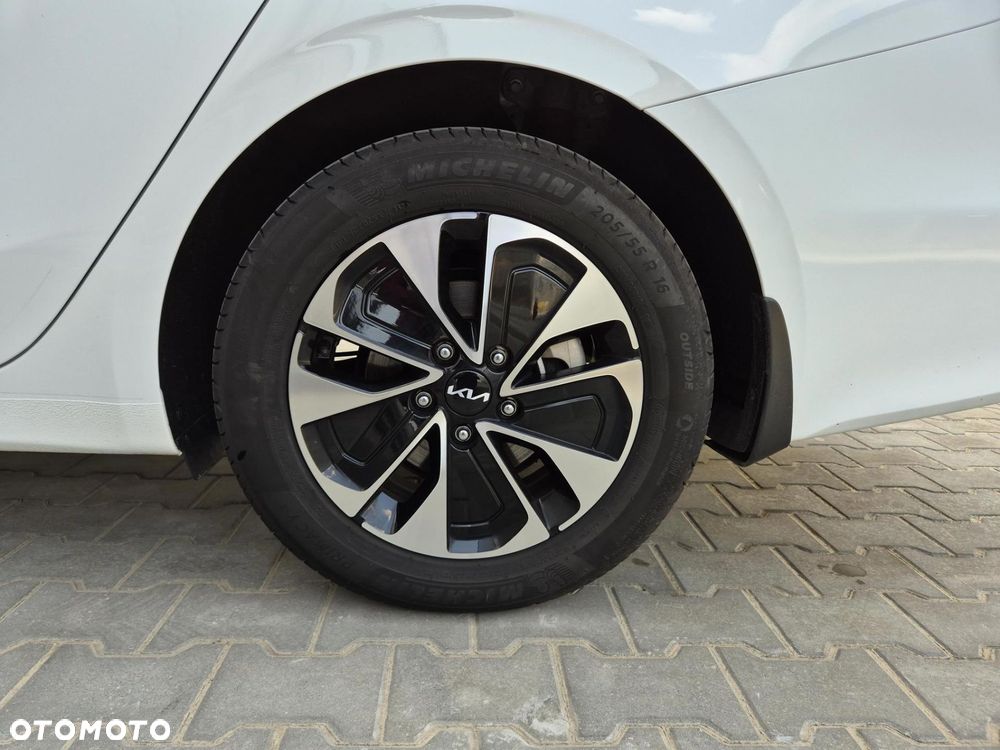 Kia Ceed 1.5 T-GDI M - 19