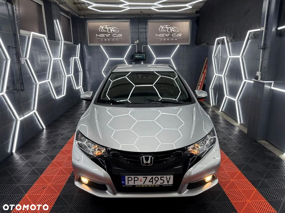 Honda Civic 1.8 i-VTEC Sport - 11