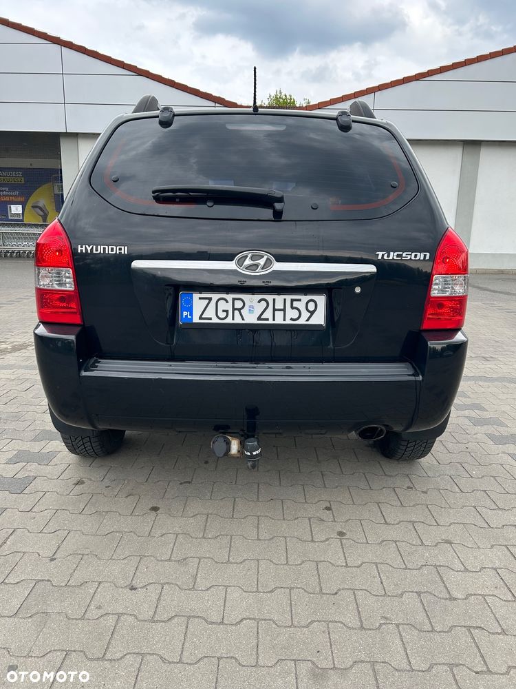 Hyundai Tucson 2.0 Comfort 2WD - 4