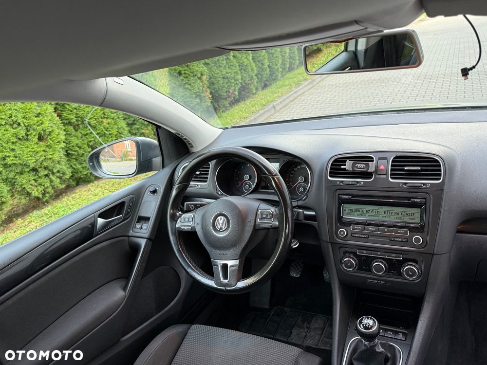 Volkswagen Golf - 5