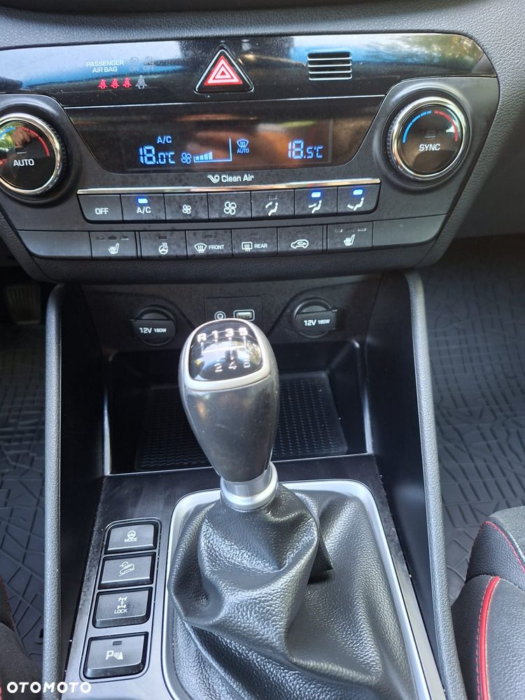 Hyundai Tucson 1.6 Turbo 4WD Intro Edition - 27