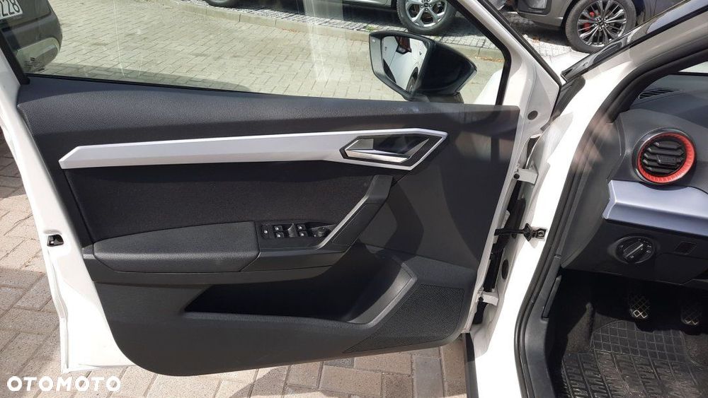 Seat Arona - 11