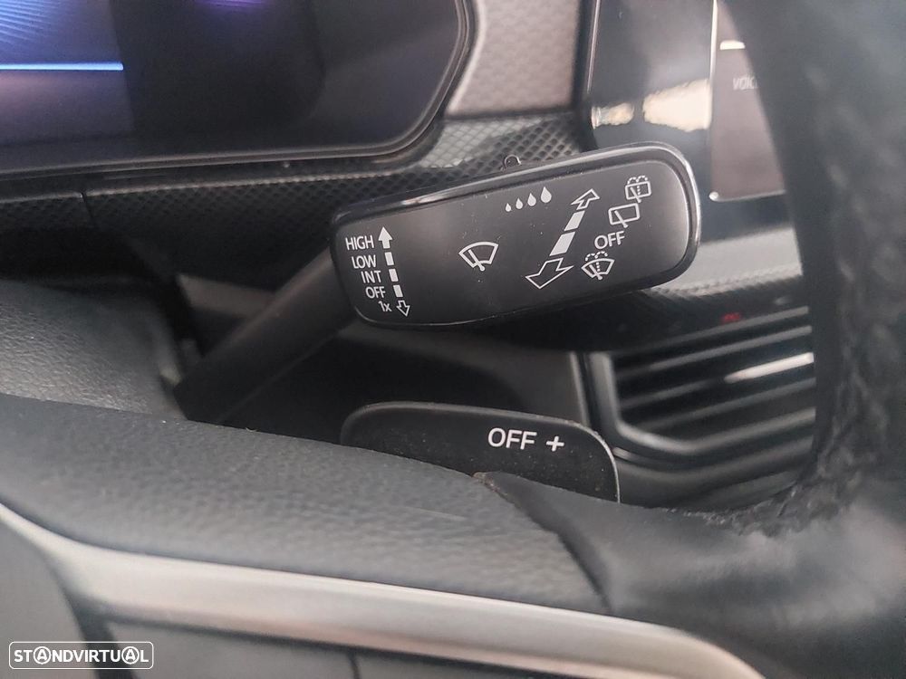 VW T-Cross 1.0 TSI Urban DSG - 38