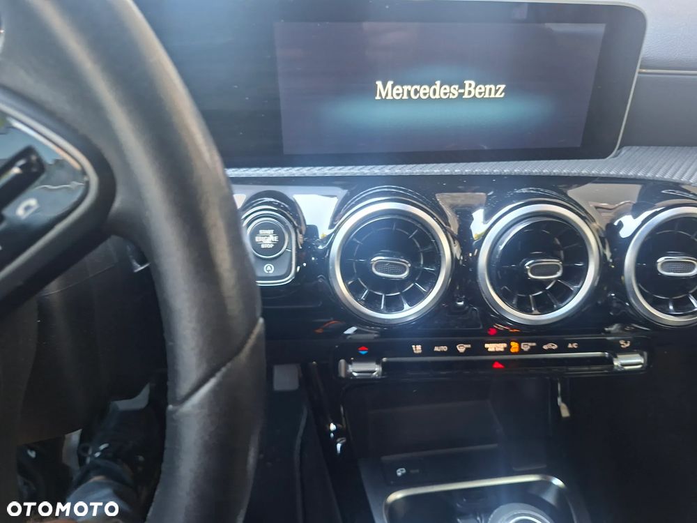 Mercedes-Benz Klasa A 160 Advanced Progressive - 29