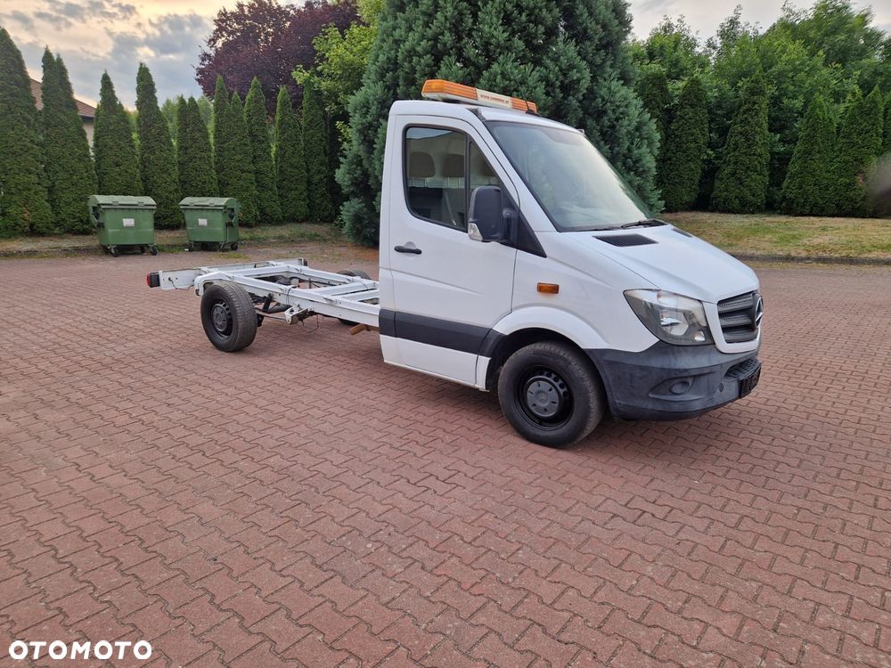 Mercedes-Benz Sprinter - 4