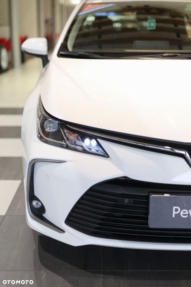 Toyota Corolla - 12