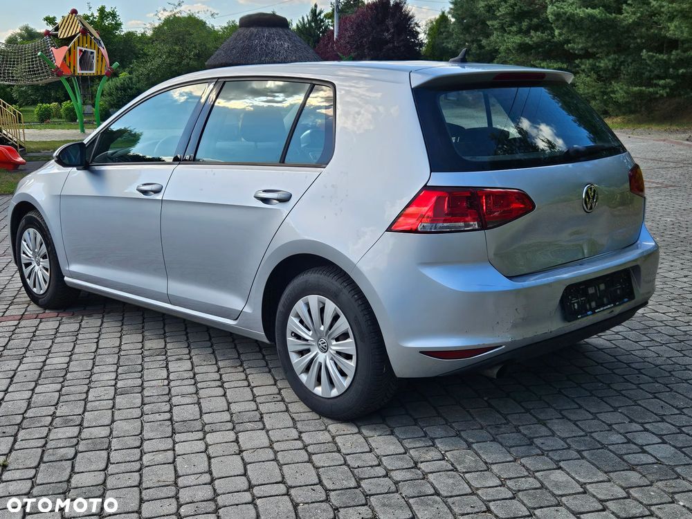 Volkswagen Golf 1.2 TSI BMT Comfortline - 8