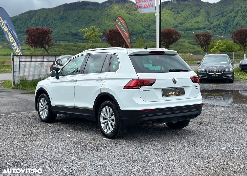 Volkswagen Tiguan 2.0 TDI 4Mot DSG Comfortline - 6