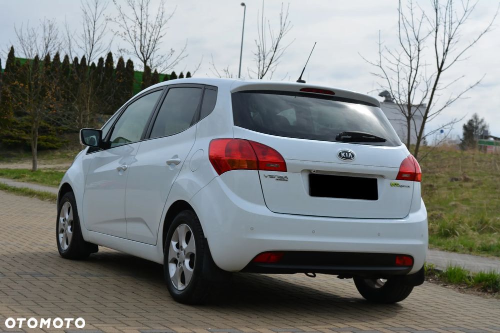 Kia Venga 1.4 CVVT Titanium Collection - 4