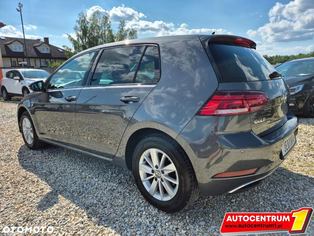 Volkswagen Golf - 4