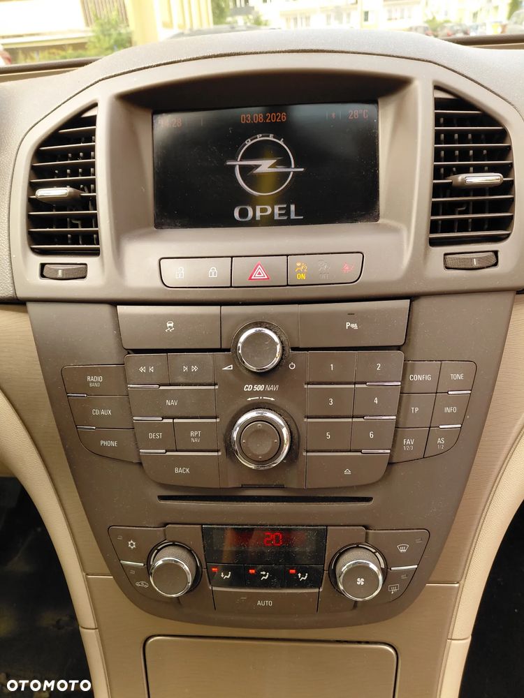 Opel Insignia - 17