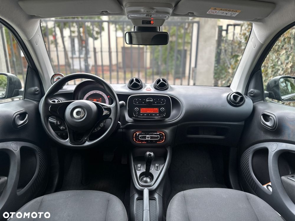 Smart Fortwo EQ - 8