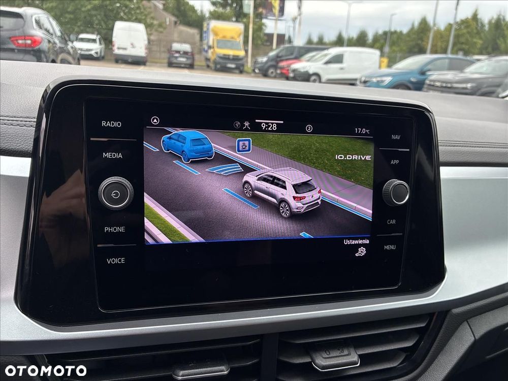 Volkswagen T-Roc 1.5 TSI Life - 23