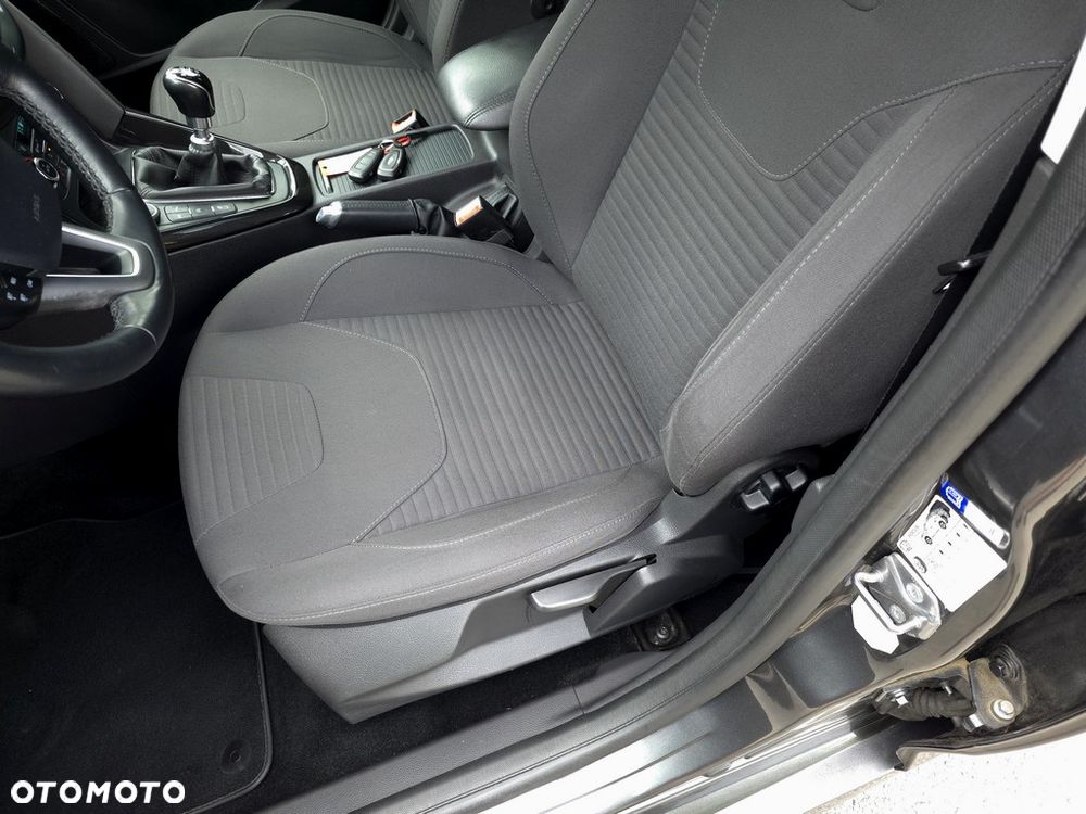 Ford Focus 1.5 EcoBoost Titanium ASS - 13