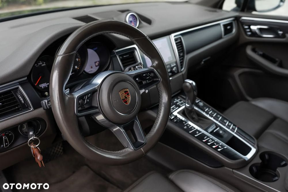 Porsche Macan Standard - 37