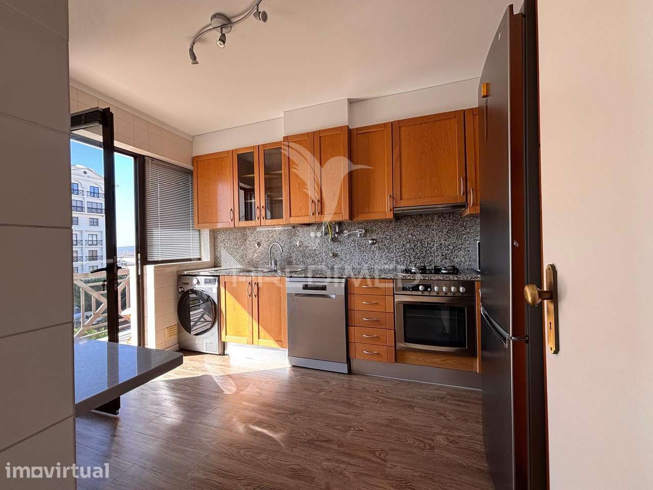 Apartamento T2 para Arrendamento situado na Marginal de São Martinh... - Grande imagem: 3/12