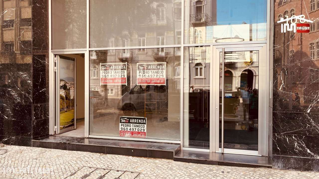 Loja Remodelada RC e Cave 232m2 - Av. Duque de Loulé / Lisboa - Grande imagem: 2/38