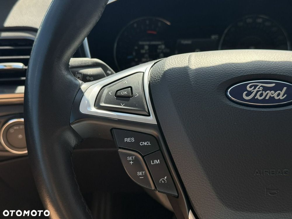 Ford Mondeo 2.0 EcoBlue Titanium - 30