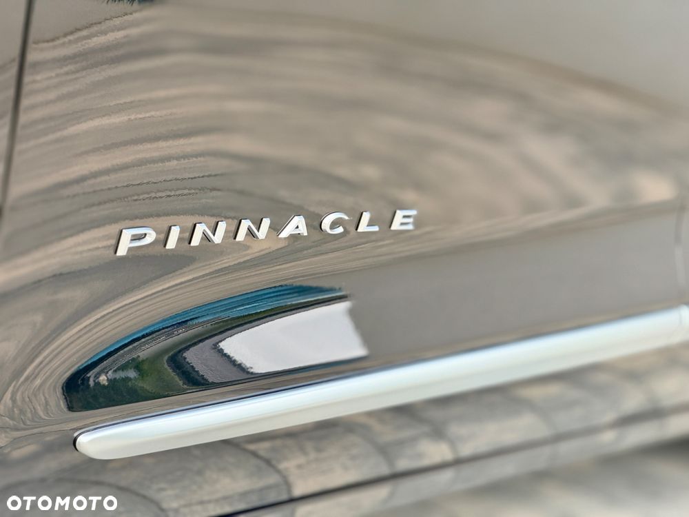 Chrysler Pacifica - 23