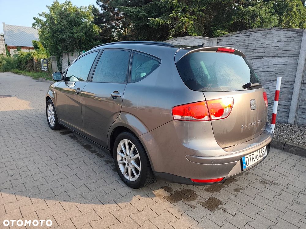 Seat Altea XL 1.6 TDI DPF CR DSG Style Copa - 4