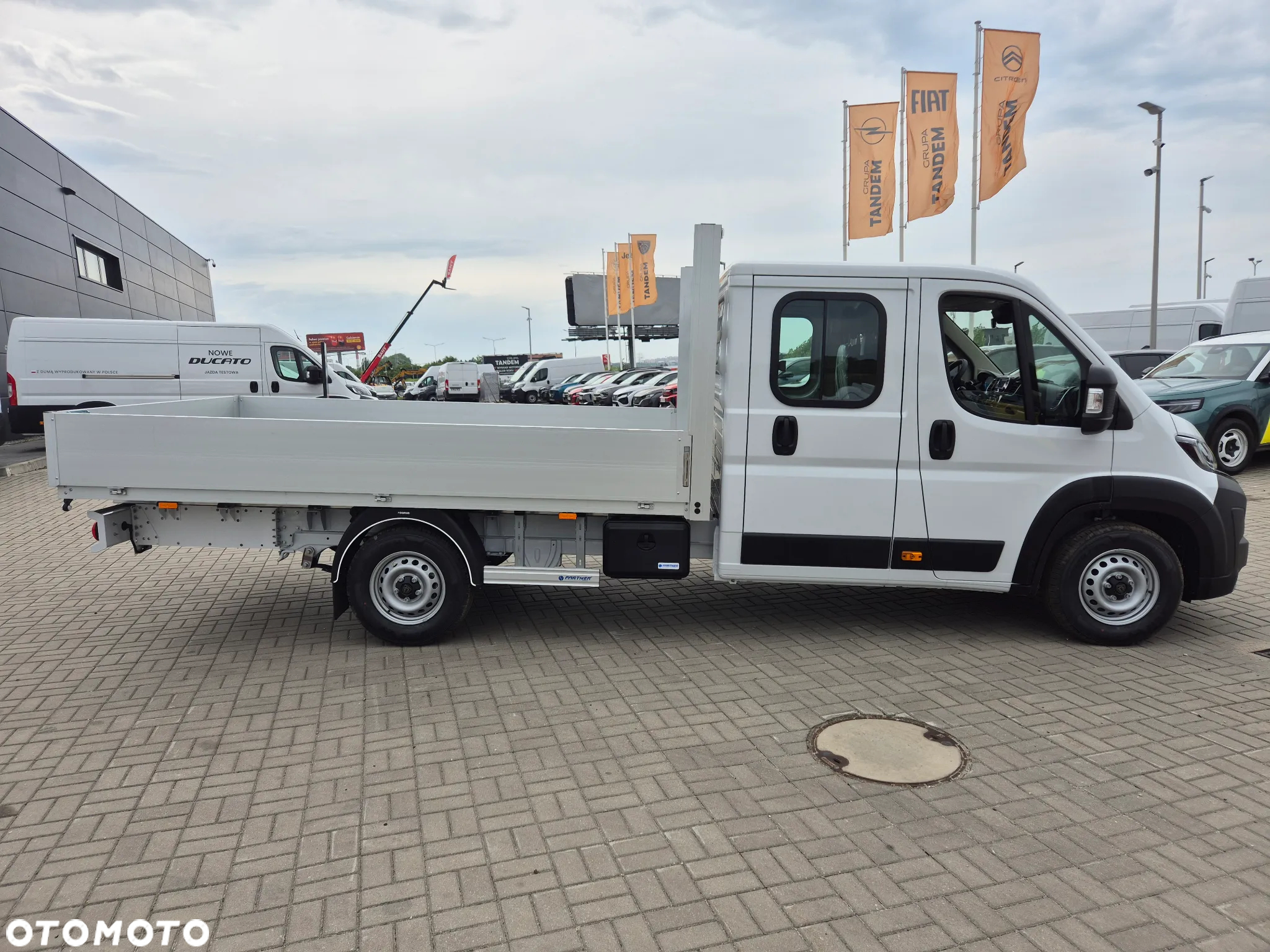 Peugeot Boxer Podwójna Kabina DOKA 7 miejsc L3 2.2 140KM 3.5t Skrzynia 3.6 x 2.1 - 5