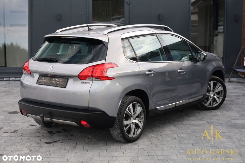 Peugeot 2008 - 8