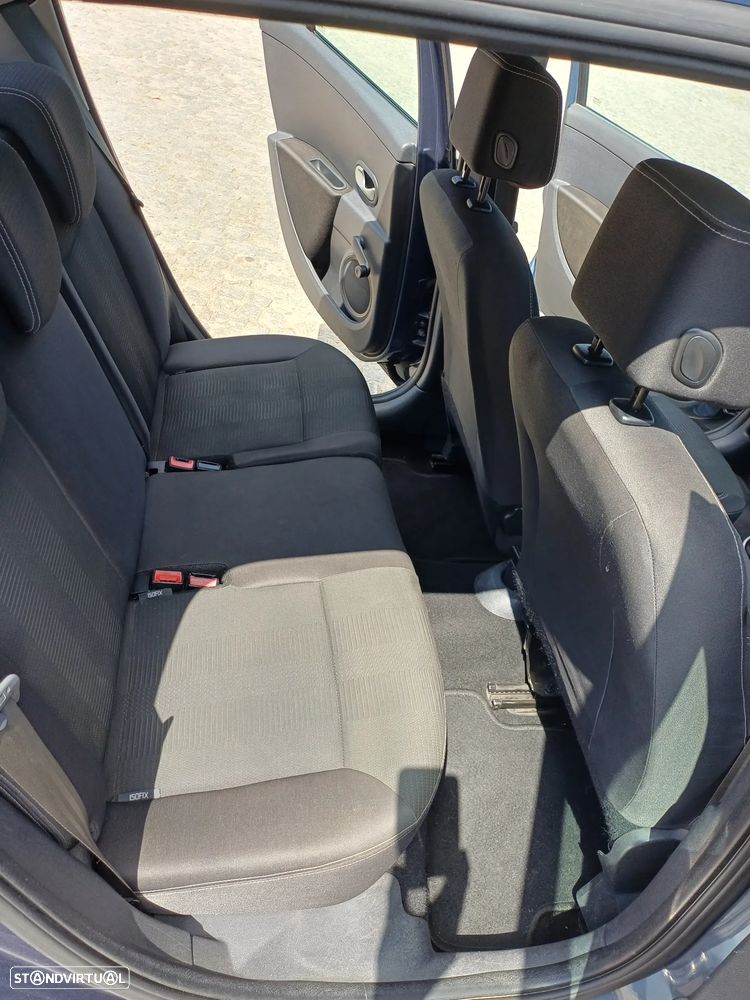 Renault Clio 1.2 16V Dynamique S - 17