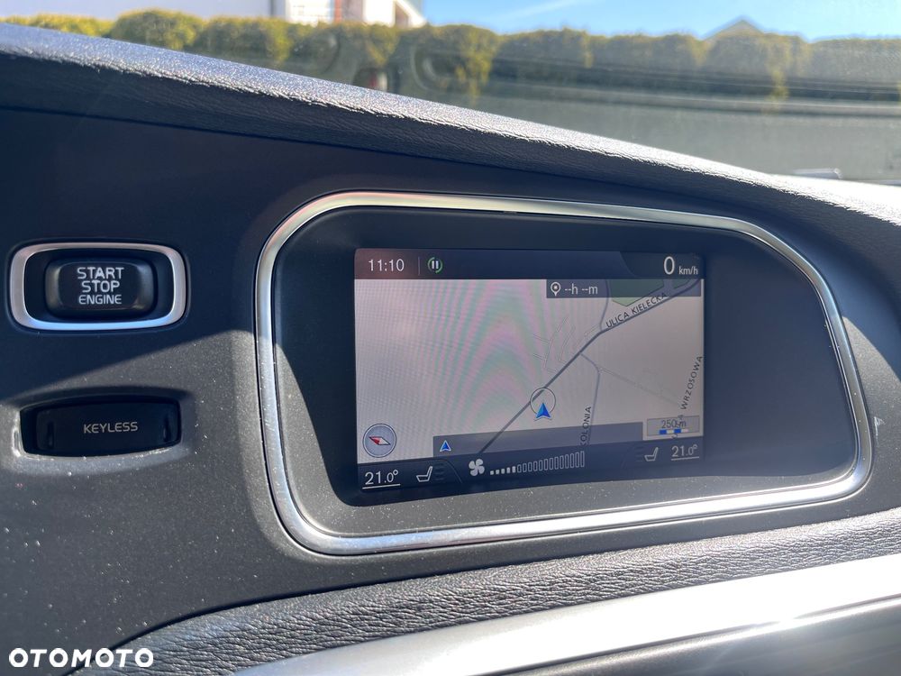 Volvo V40 D2 Summum - 13