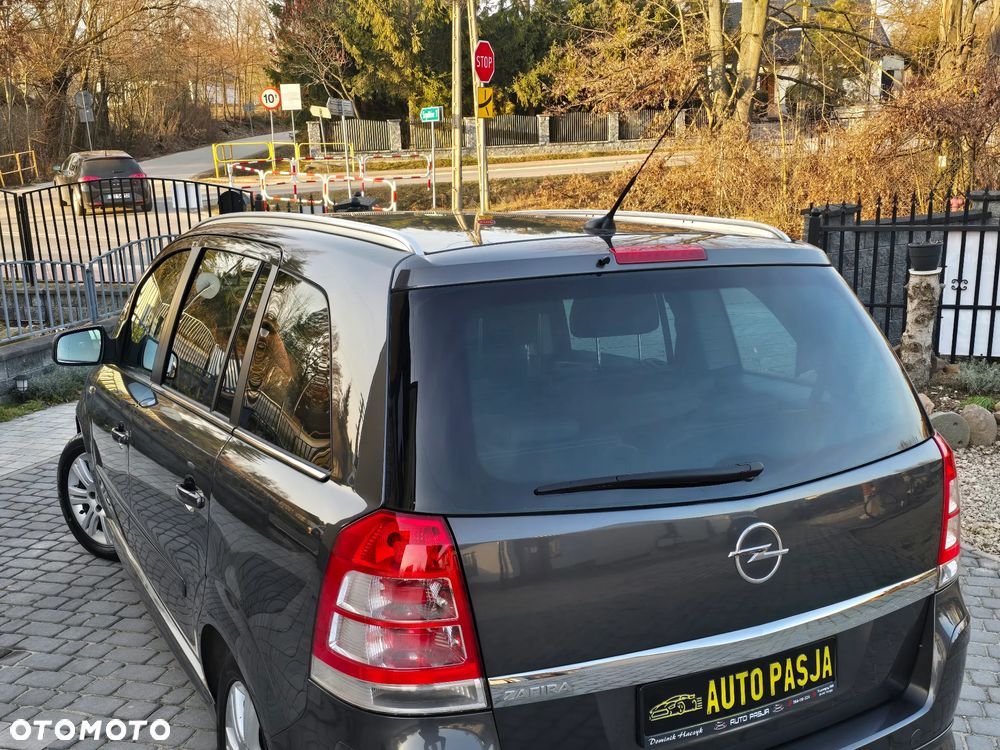 Opel Zafira 1.8 Cosmo - 16