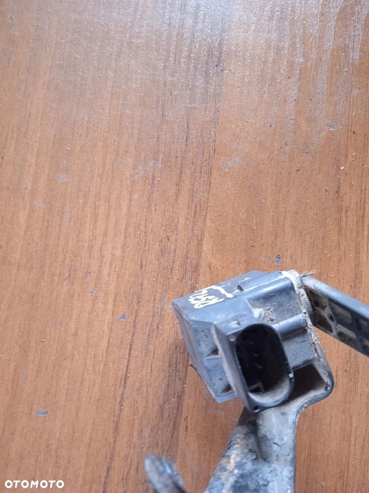 Czujnik położenia poziomowania XENON 4b0907503 VW Passat B5 Lift 2.0 TDi - 4