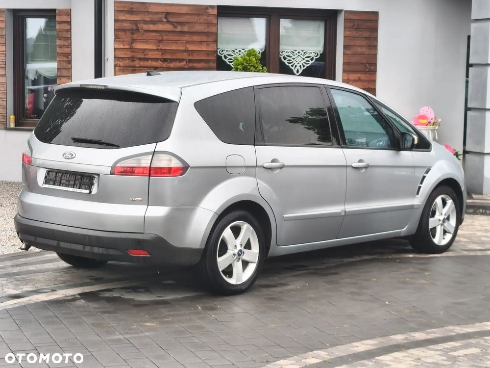 Ford S-Max 2.0 TDCi DPF Titanium - 23
