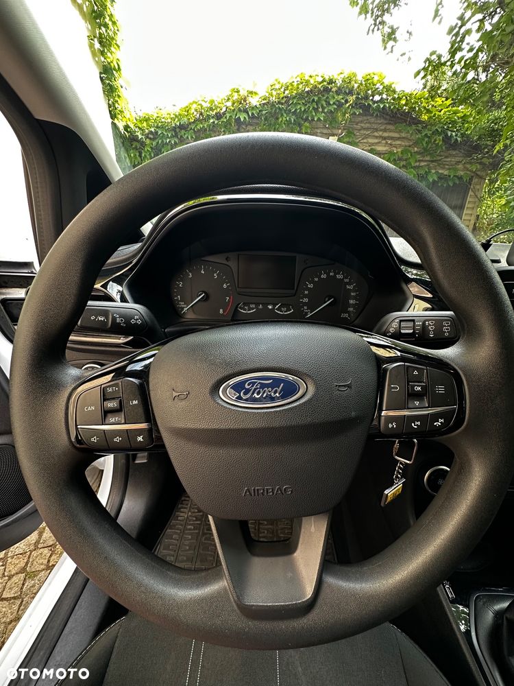 Ford Fiesta 1.1 Trend - 17