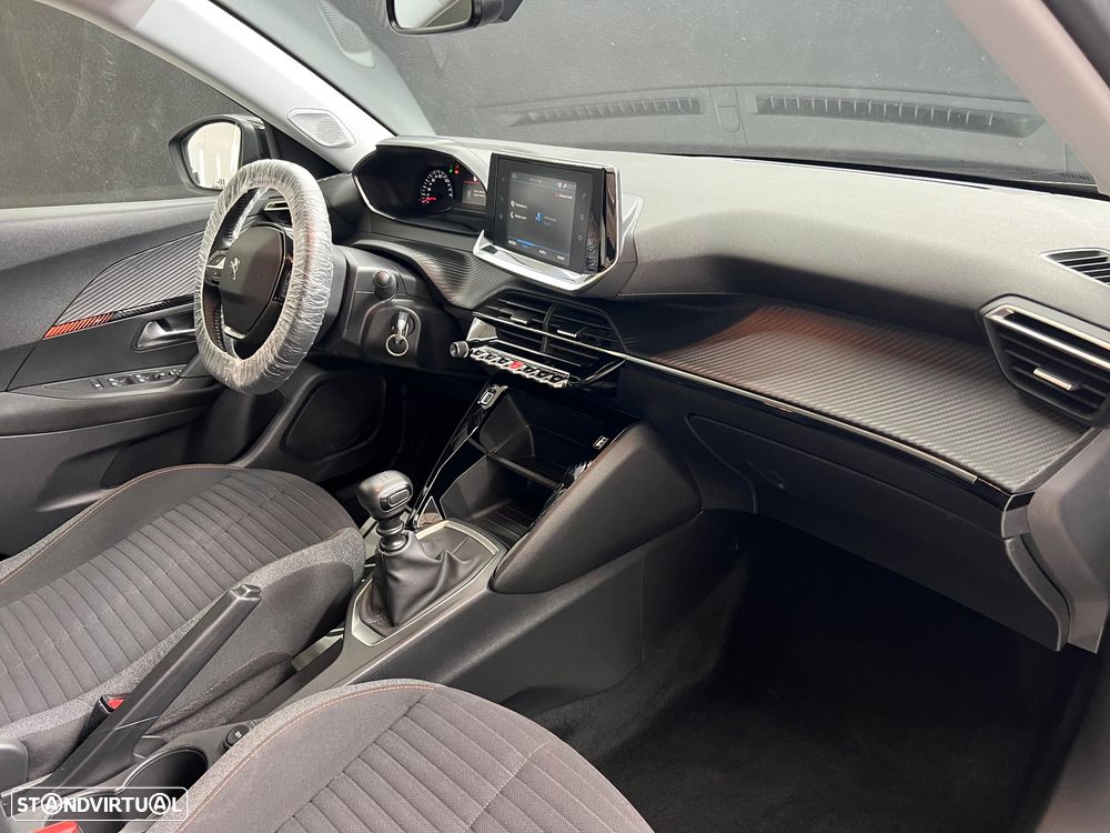 Peugeot 2008 1.2 PureTech Allure Pack EAT8 - 19
