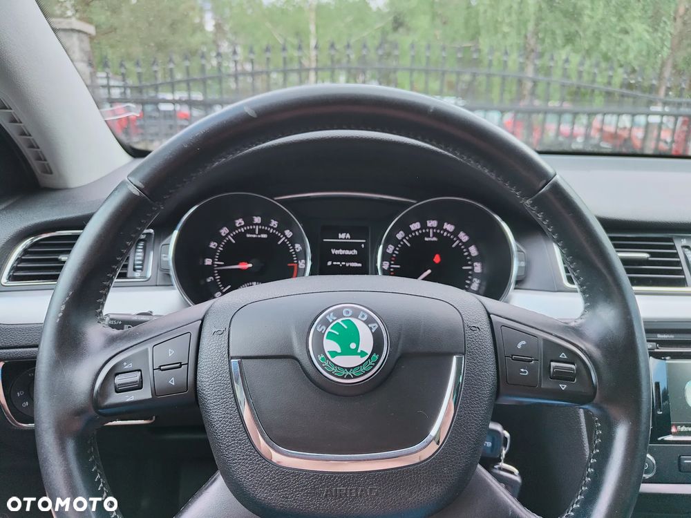 Skoda Superb 2.0 TDI Green tec Ambition - 13