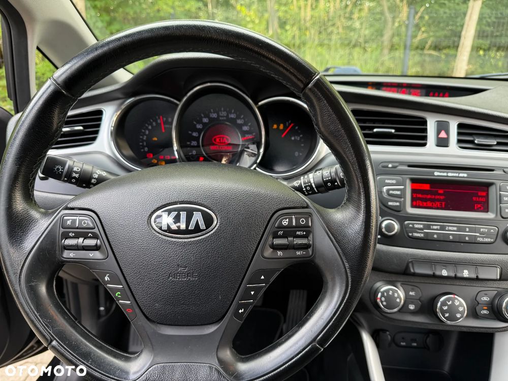 Kia Ceed Cee'd 1.6 GDI M - 10